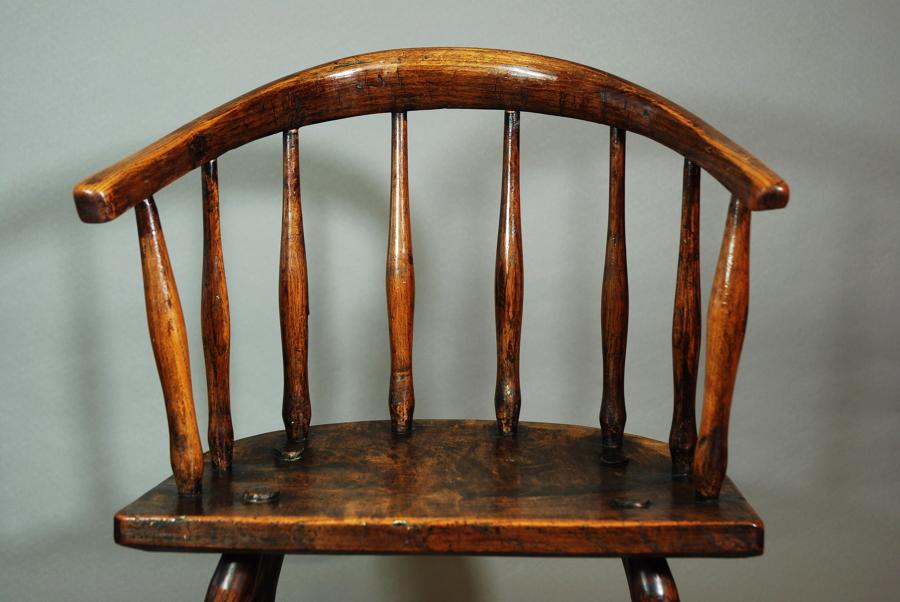 Windsor child's chair of superb patina