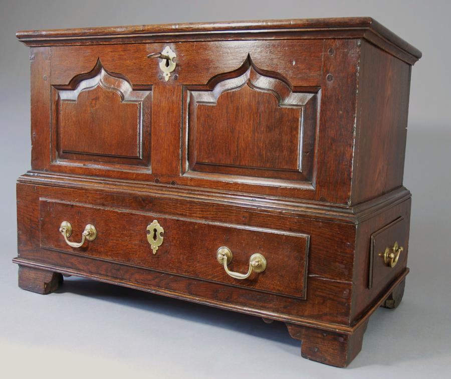 18thc oak coffer bach