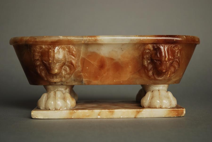 Mid 19thc Italian Grand Tour alabaster small 
