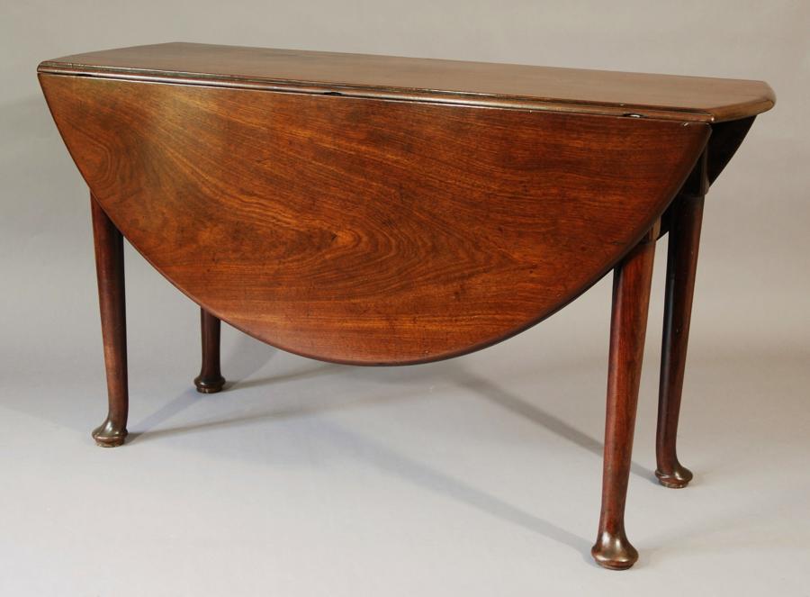 18thc mahogany pad foot table