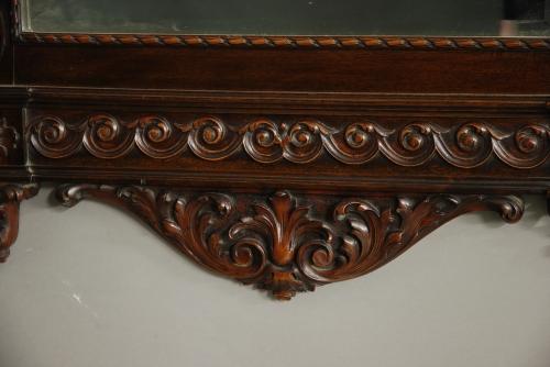 Mahogany mirror in the William Kent style
