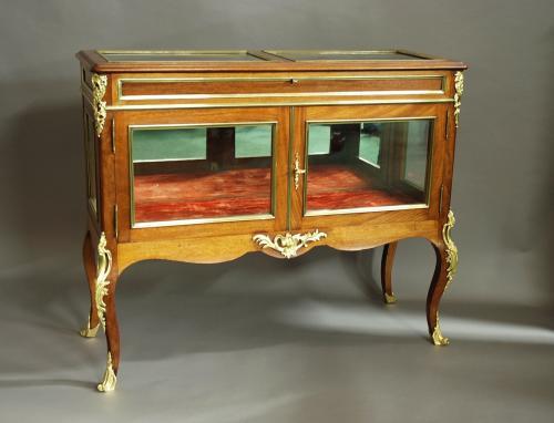 Fine quality late 19thc French display case