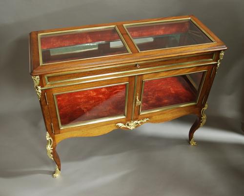 Fine quality late 19thc French display case