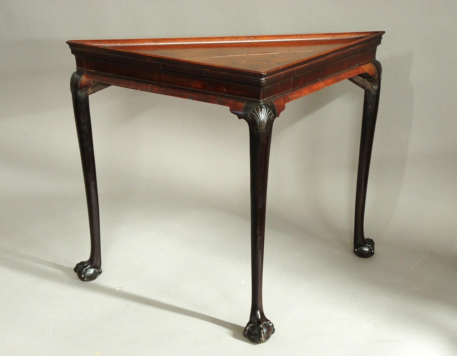 Rare early/mid 18thc Irish mahogany tea table