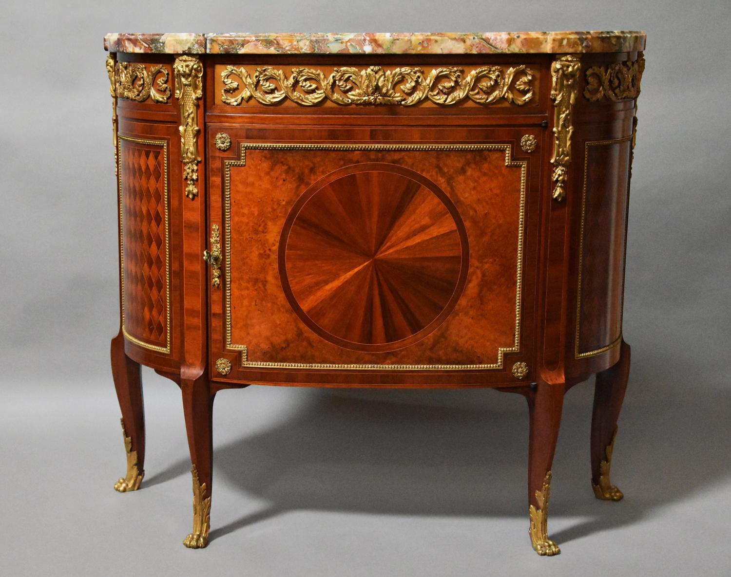 Fine quality French Kingwood commode
