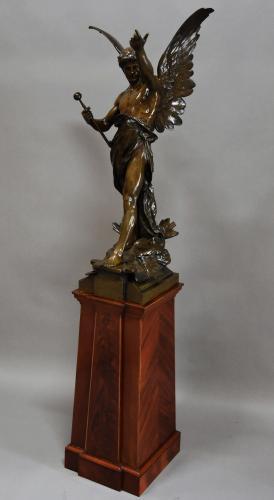 Superb large bronze 'Le Genie du Travail'