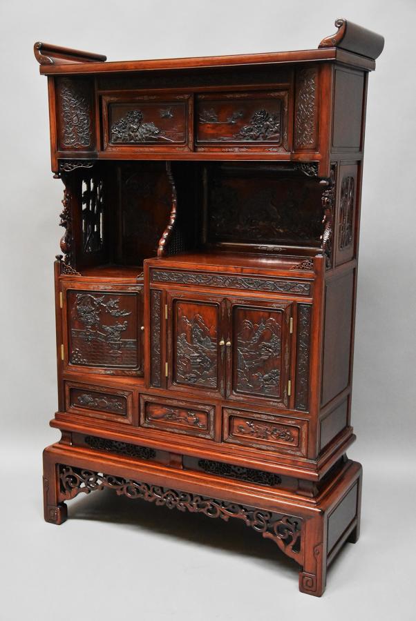 Finely carved Meiji period Japanese Shodana