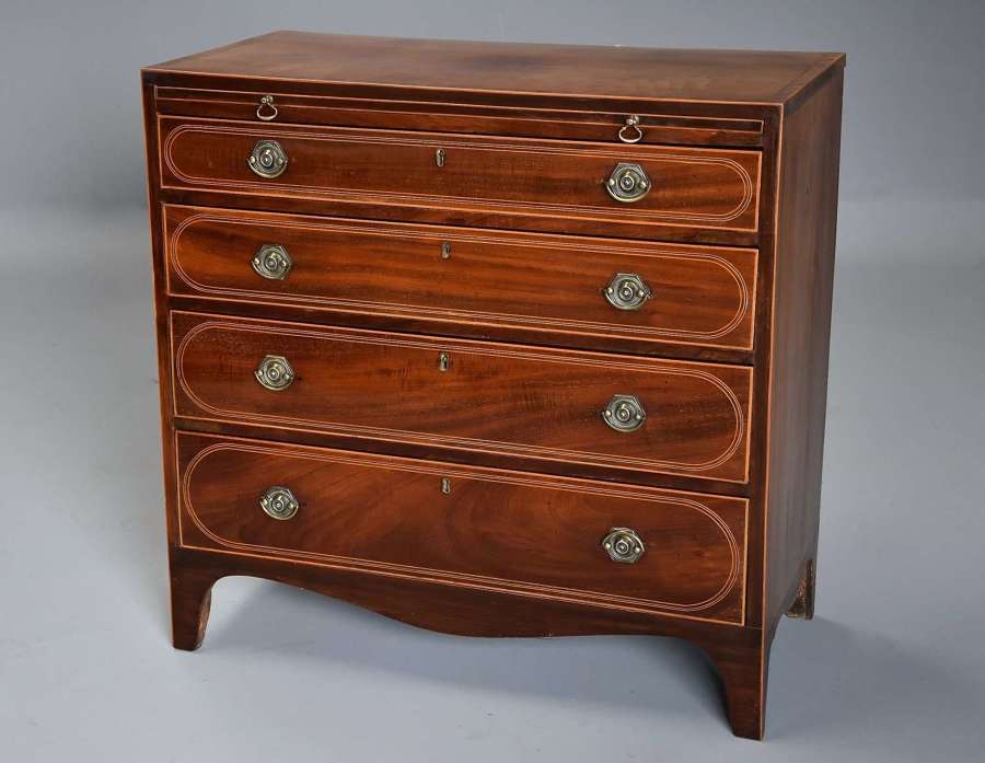 19thc mahogany chest of drawers in the Hepplewhite style by Druce & Co
