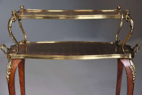 Fine quality French 19th century Kingwood two tier serpentine etagere