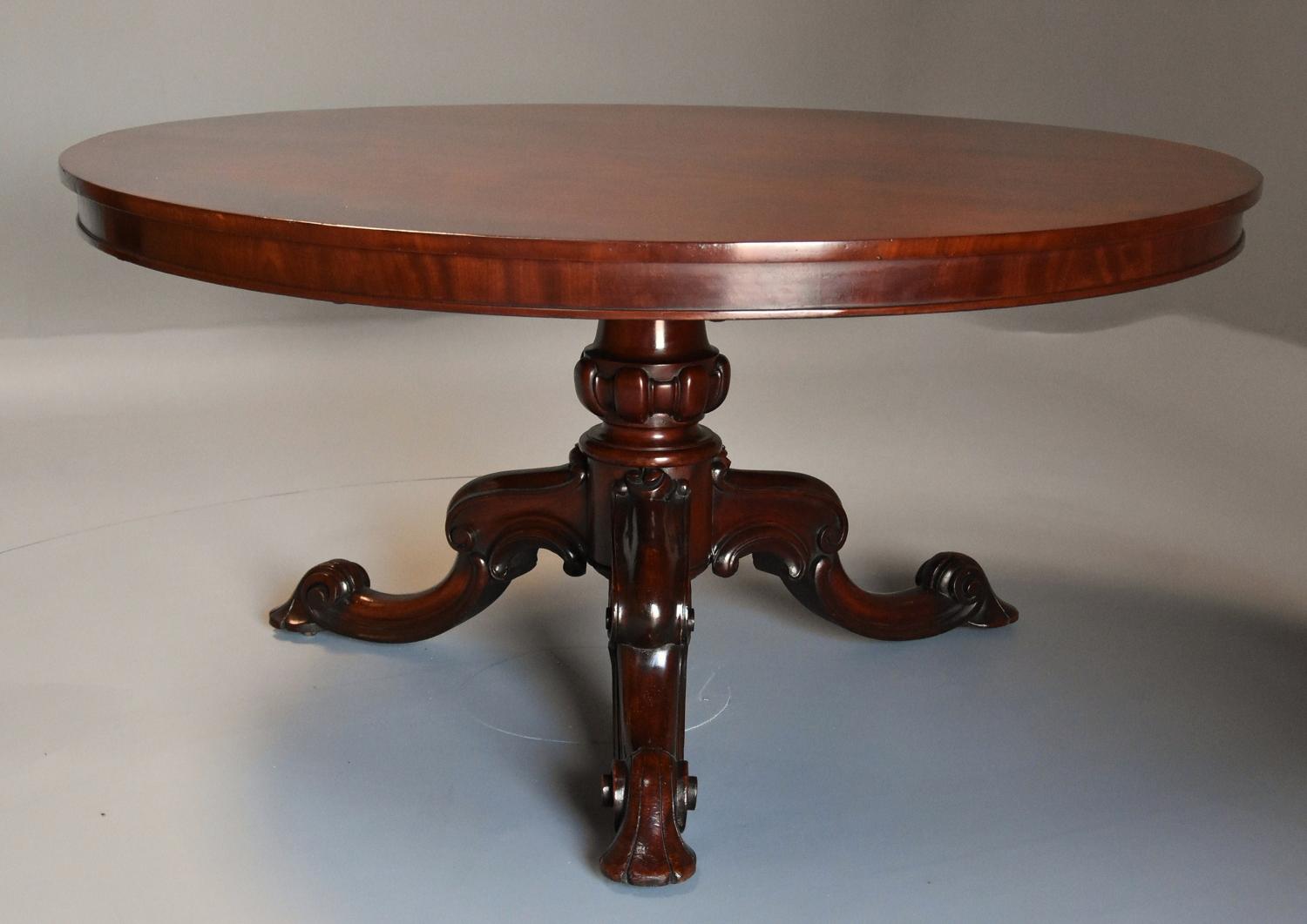 Large superb quality 19thc mahogany tilt top dining table