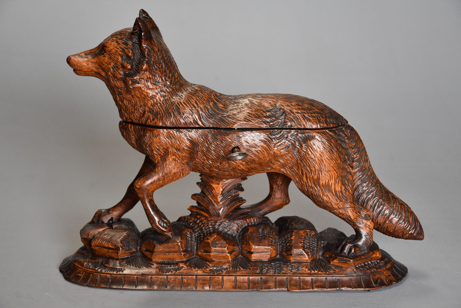 Finely carved late 19thc linden wood Black Forest fox casket