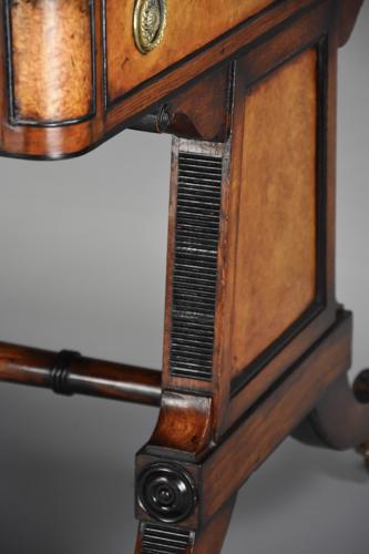 Fine quality Regency style six drawer oak writing table