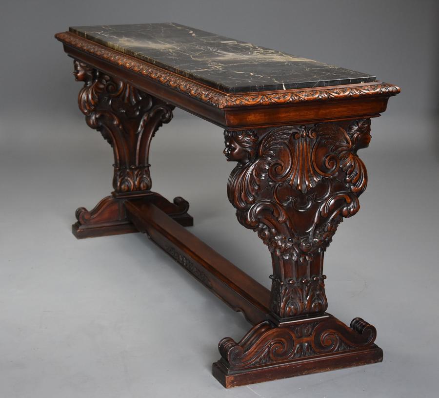 Fine quality Italian 19thc Renaissance style walnut centre table