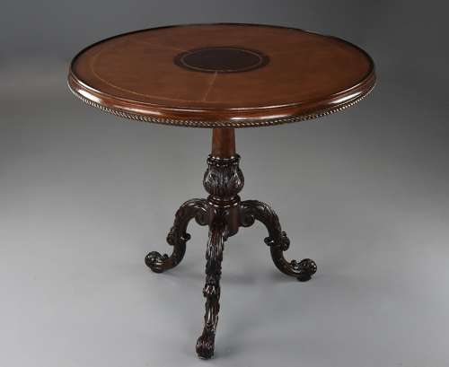 Fine quality 18th century Rococo style mahogany leather top tripod table