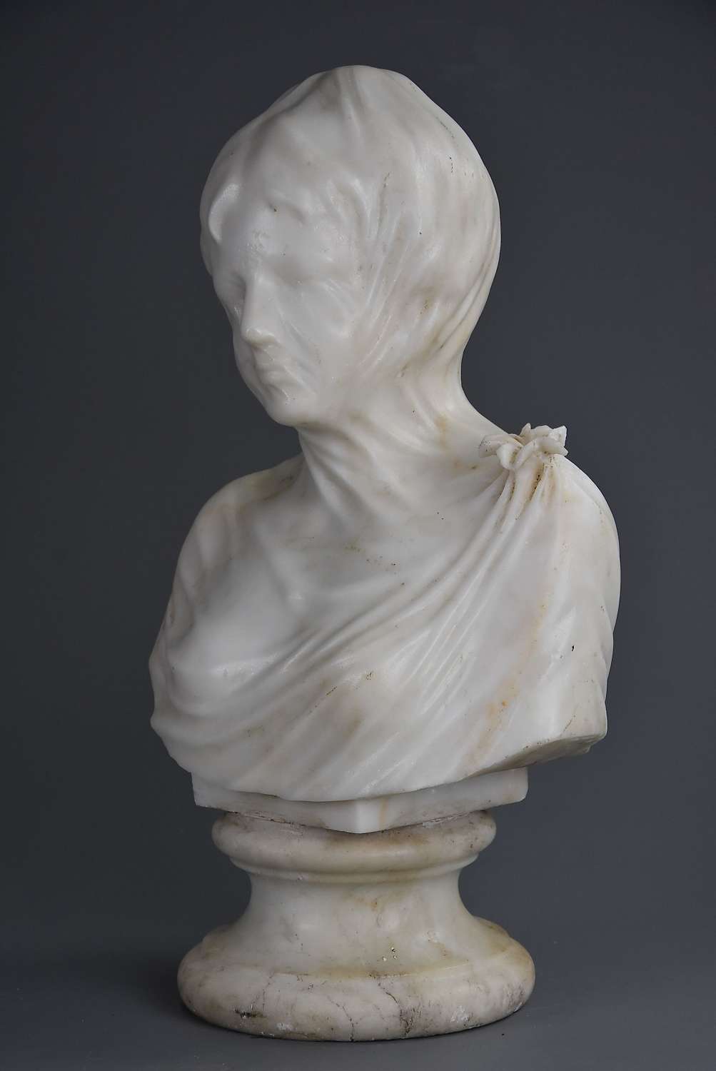 Late 19th century Italian carved marble bust of a veiled maiden