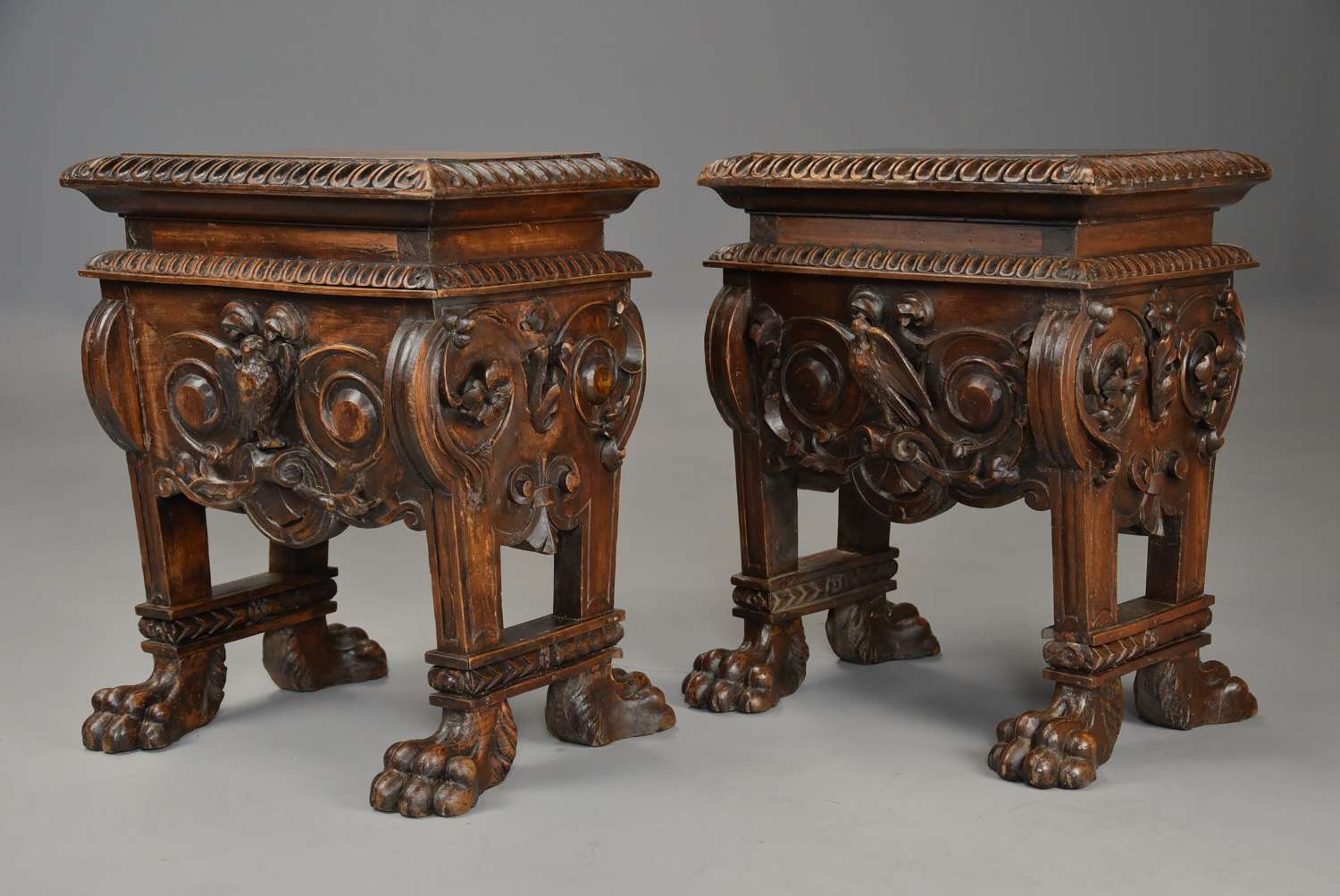 Fine pair of 18thc Italian walnut stools in the 16thc style
