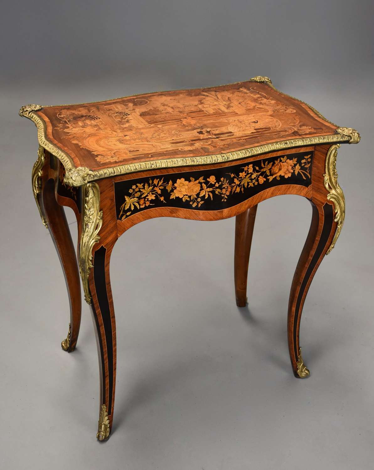 19thc fine quality Kingwood inlaid centre table in the French style