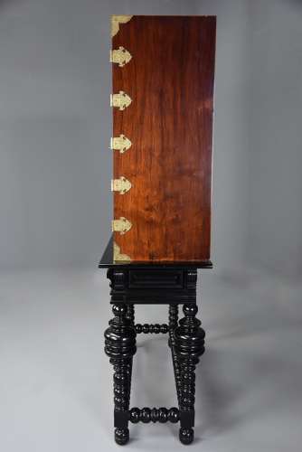 Superb quality 17th century Colonial style cabinet on stand