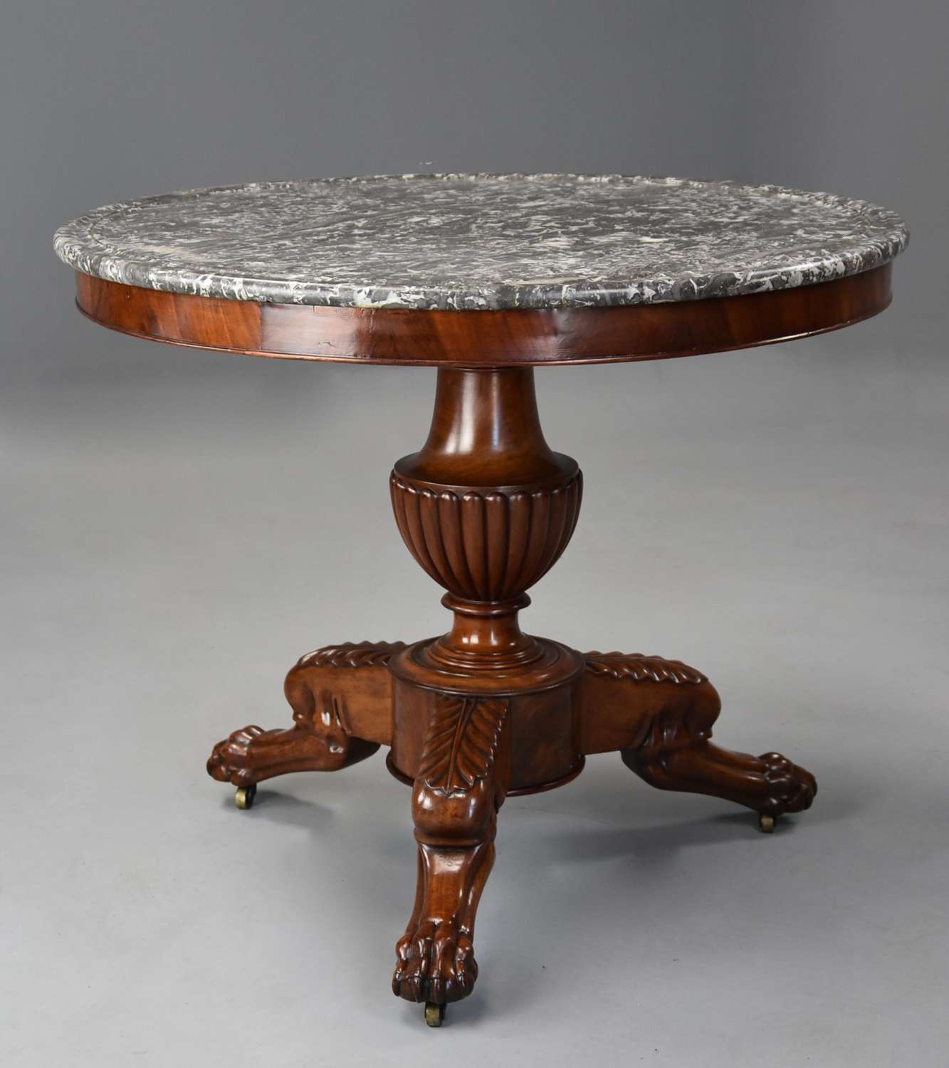 Fine quality 19thc French mahogany Gueridon table with original top