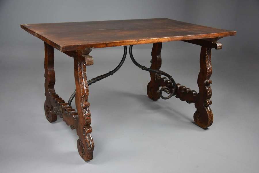 Early 17th century walnut Spanish table with good original patina