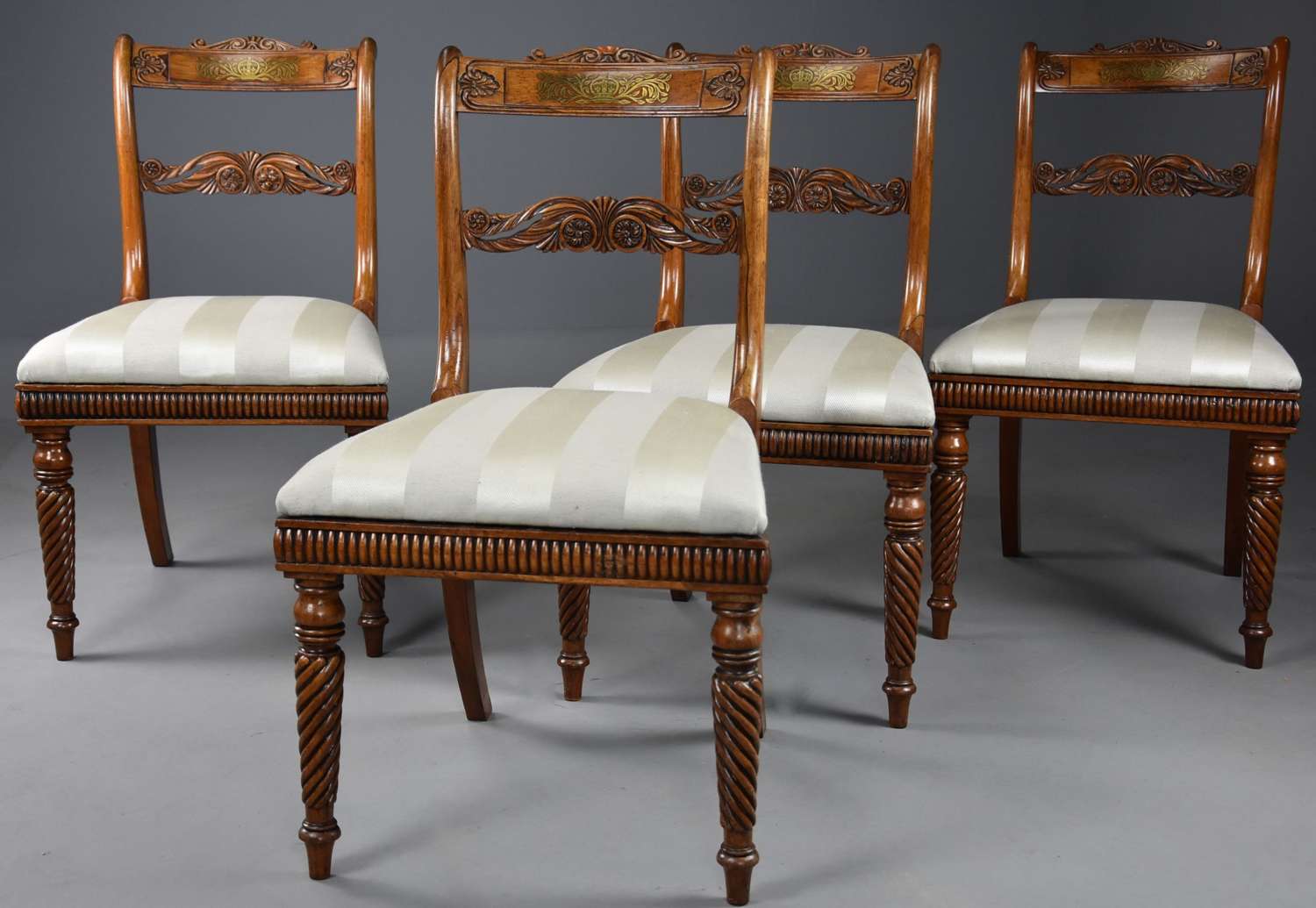 Fine quality set of four early 19thc Regency rosewood chairs