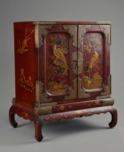 Late 19th century Japanese Meiji red lacquered table cabinet