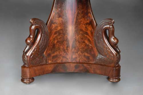 Fine quality 19thc French Empire mahogany gueridon table