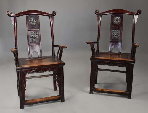 Pair of late 19thc Chinese elm yokeback armchairs of good patina