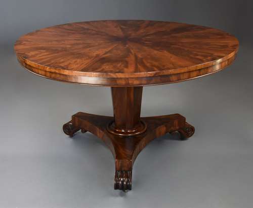 Fine quality 19thc mahogany segmented tilt top breakfast table
