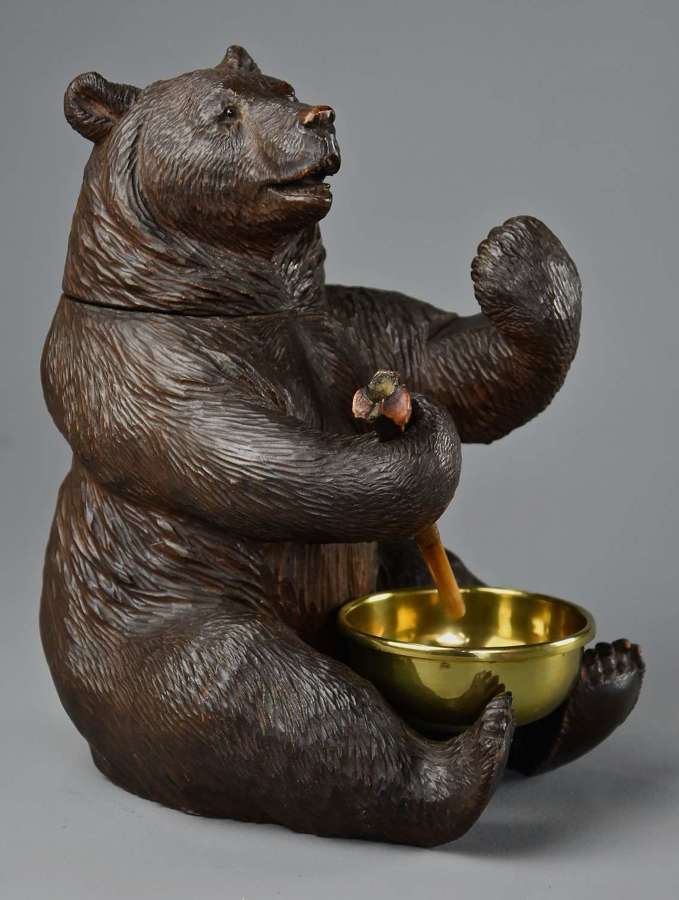 Finely carved 19thc Black Forest brown bear humidor or tobacco box