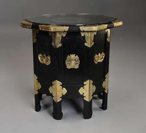 Highly decorative Oriental ebonised & brass octagonal table