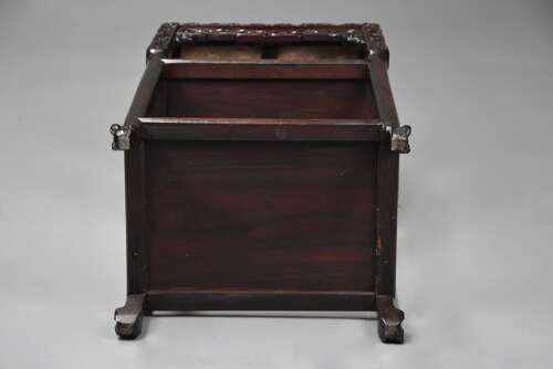 Late 19th century Chinese hardwood pot stand or table