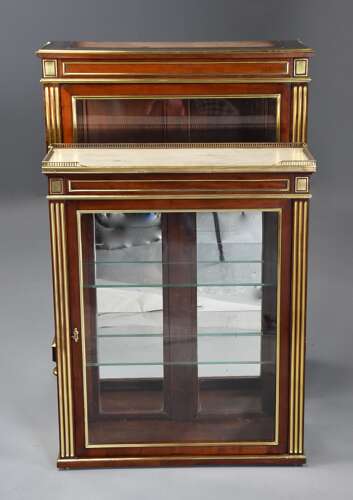 Highly decorative late 19thc French Directoire style mahogany vitrine or display cabinet