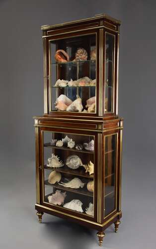 Highly decorative late 19thc French Directoire style mahogany vitrine or display cabinet