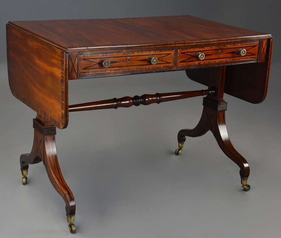 Fine quality early 19th century Regency mahogany sofa table